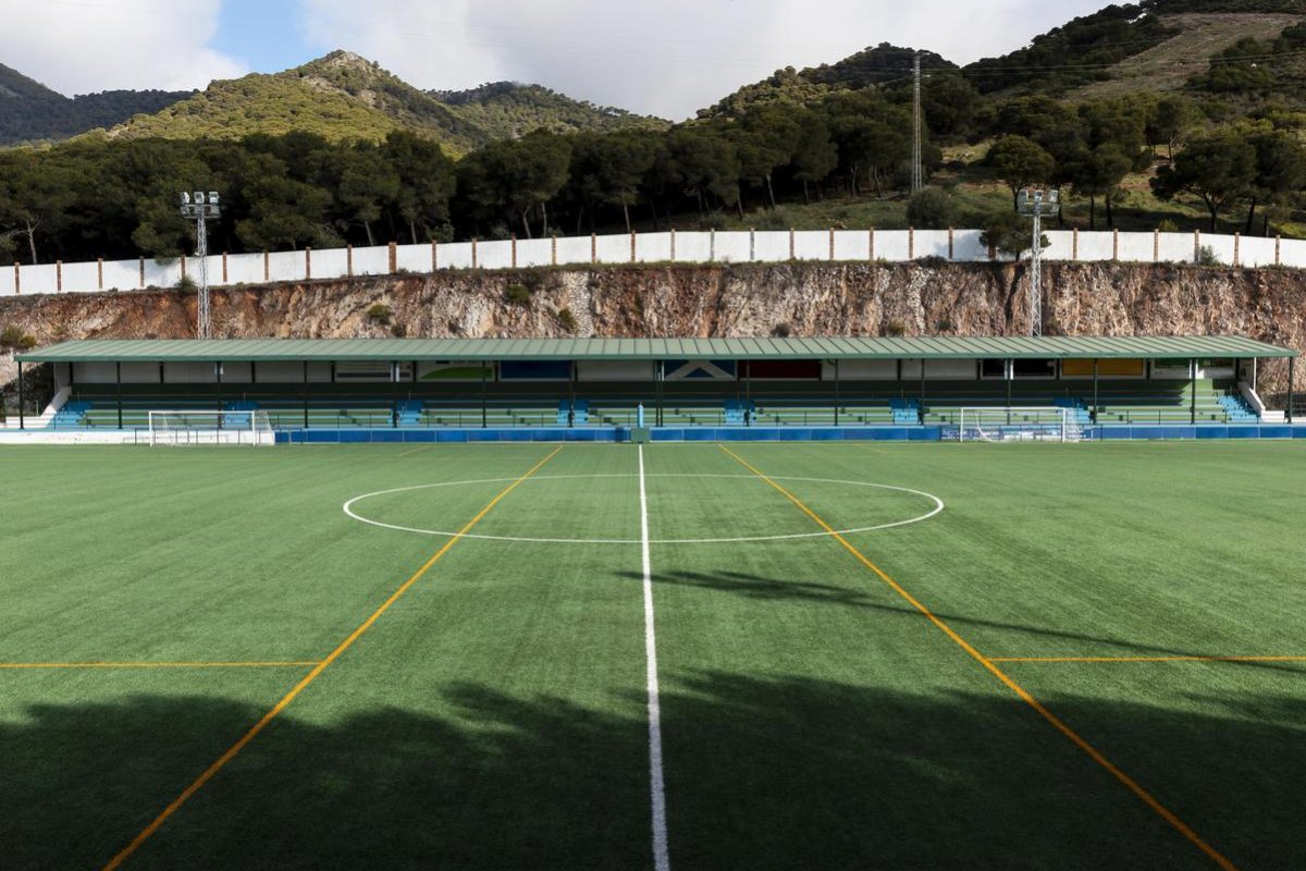 dimension terrain de foot