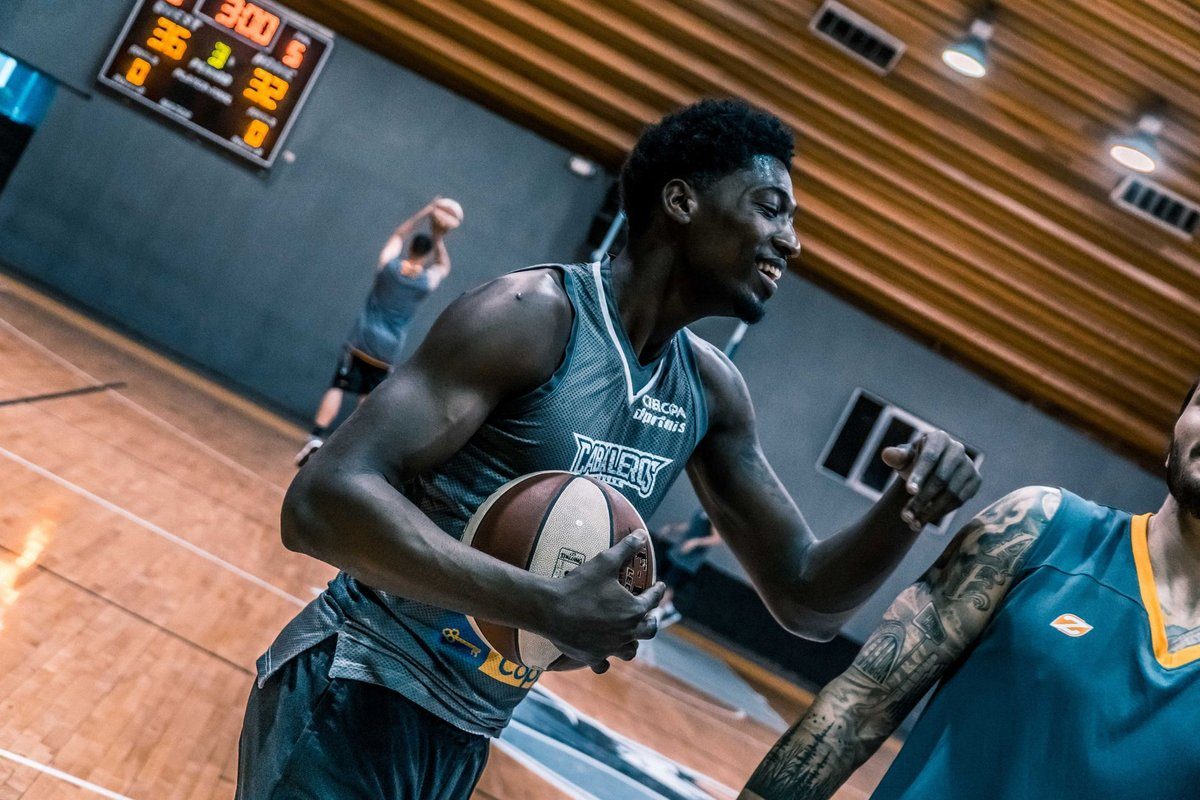 marcher au basket